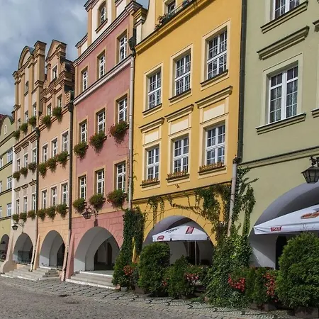 Benedenverdieping Lomniczka 펜션